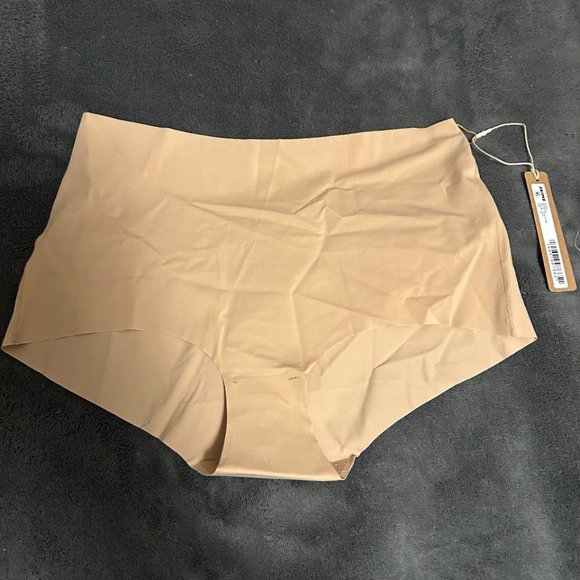 SKIMS Naked Boy Short Sz. S *NWT - Picture 4 of 4